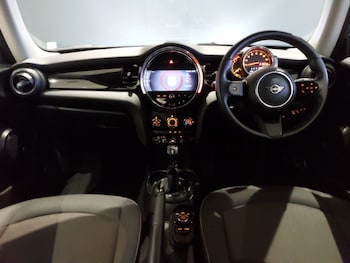 Used MINI Hatch 2021 for sale - 77777747: Photo