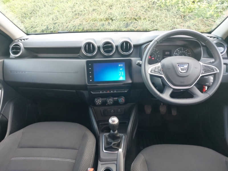 Used Dacia Duster 2022 for sale - 76451440: Photo 2