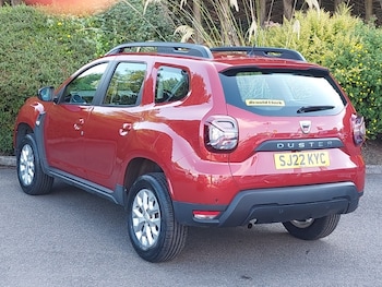 Used Dacia Duster 2022 for sale - 76451440: Photo