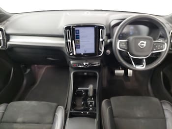 Used Volvo XC40 2022 for sale - 76404181: Photo