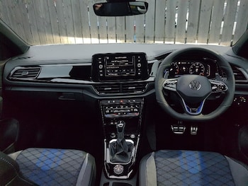 Used Volkswagen T-Roc 2025 for sale - 77611249: Photo