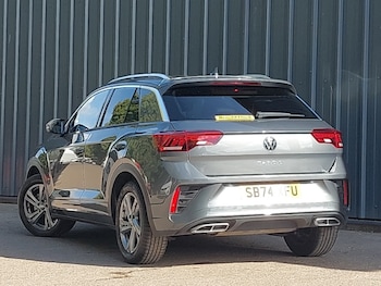 Used Volkswagen T-Roc 2025 for sale - 76759039: Photo