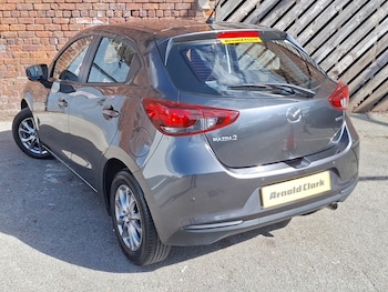Used Mazda Mazda2 2022 for sale - 76103125: Photo 3