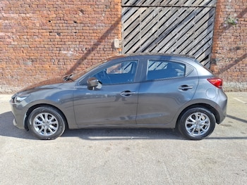 Used Mazda Mazda2 2022 for sale - 76103125: Photo 4