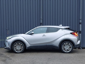 Used Toyota C-HR 2022 for sale - 77174044: Photo