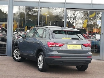 Used Audi Q3 2022 for sale - 76629543: Photo