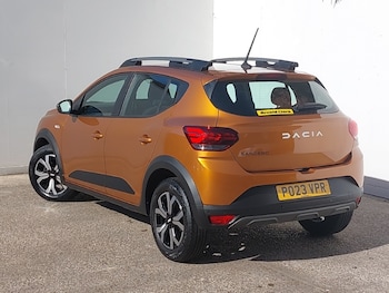 Used Dacia Sandero Stepway 2023 for sale - 76083087: Photo 3