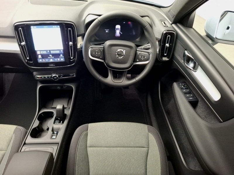 Used Volvo XC40 2025 for sale - 77597064: Photo 7