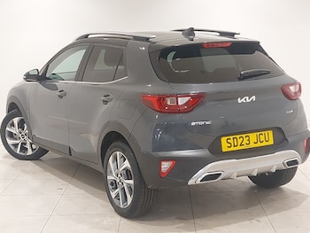 Used Kia Stonic 2023 for sale - 79549268: Photo