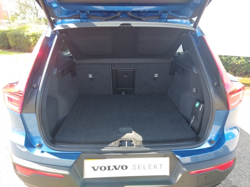 Used Volvo XC40 2021 for sale - 77686381: Photo 8