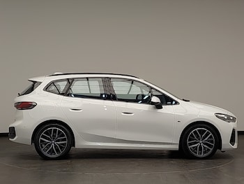 Used BMW 2 Series 2023 for sale - 76335450: Photo