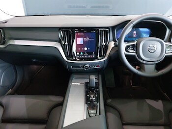 Used Volvo V60 2025 for sale - 78239107: Photo