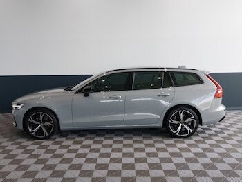 Used Volvo V60 2025 for sale - 78239107: Photo