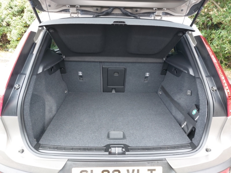 Used Volvo XC40 2020 for sale - 76078128: Photo 8