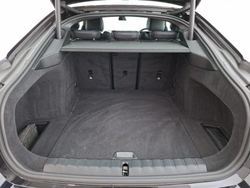 Used BMW i4 2022 for sale - 76567460: Photo 8