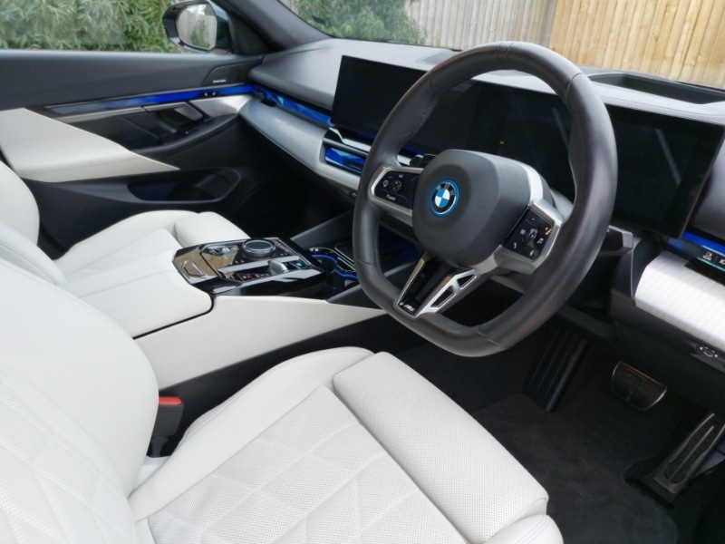 Used BMW i5 2023 for sale - 77955309: Photo 6