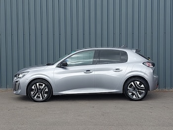 Used Peugeot 208 2025 for sale - 79105603: Photo