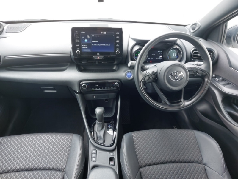 Used Toyota Yaris 2022 for sale - 77876824: Photo 2