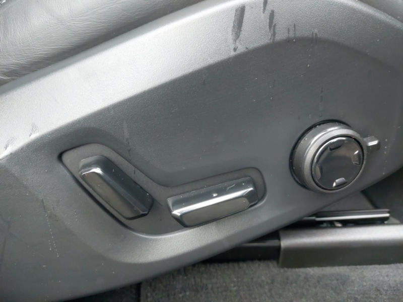 Used Volvo XC60 2025 for sale - 77196977: Photo 12