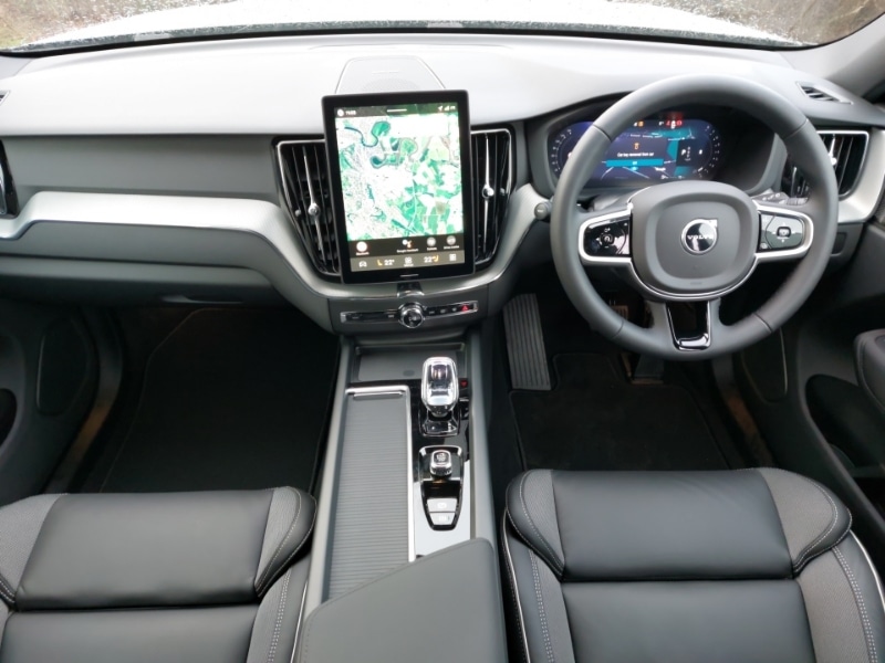 Used Volvo XC60 2025 for sale - 77196977: Photo 2