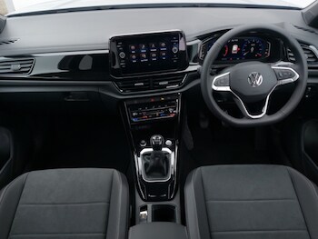 Used Volkswagen T-Roc 2026 for sale - 78243873: Photo