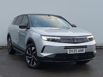 2025 - 1.2 Hybrid [136] Ultimate 5dr e-DCT6 [Pan Roof]