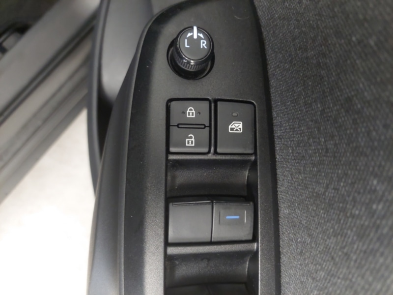 Used Toyota Yaris Cross 2022 for sale - 77290271: Photo 12