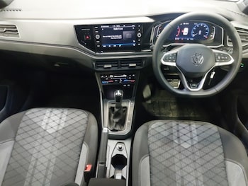 Used Volkswagen Polo 2024 for sale - 76915770: Photo