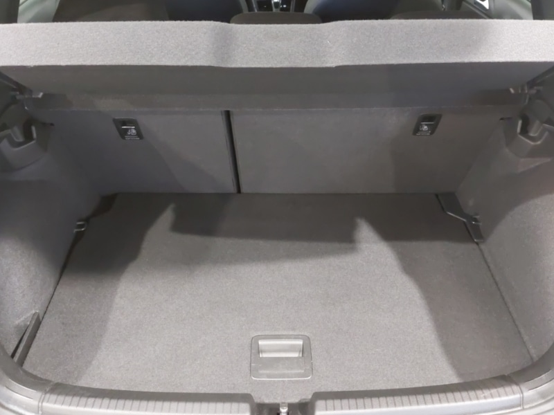 Used Volkswagen Polo 2024 for sale - 76915770: Photo 8