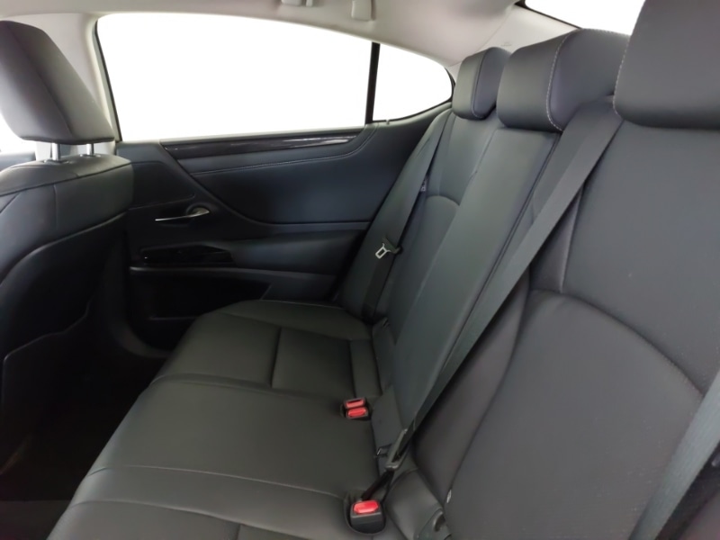 Used Lexus ES 2022 for sale - 76666441: Photo 6