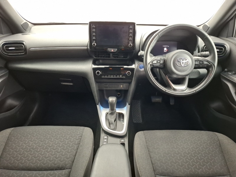 Used Toyota Yaris Cross 2023 for sale - 78103637: Photo 2
