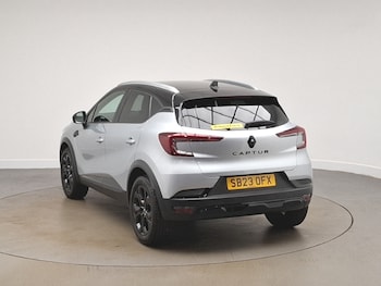 Used Renault Captur 2023 for sale - 76560756: Photo