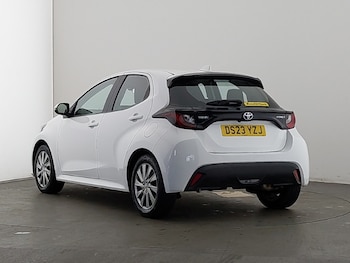 Used Toyota Yaris 2023 for sale - 78688354: Photo
