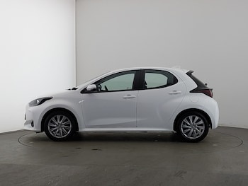 Used Toyota Yaris 2023 for sale - 78688354: Photo