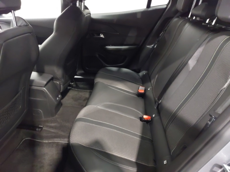Used Peugeot 2008 2022 for sale - 76471861: Photo 6