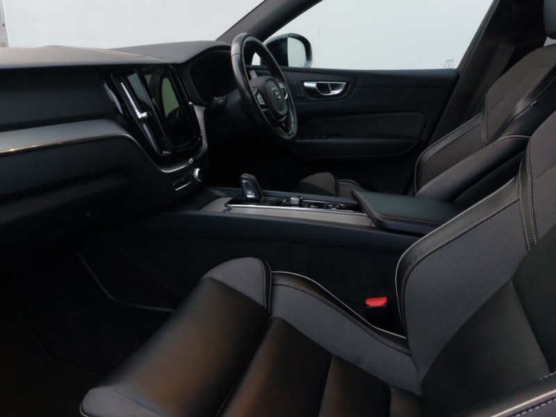 Used Volvo XC60 2021 for sale - 77004088: Photo 5