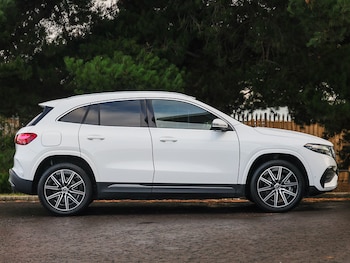 Used Mercedes-Benz EQA 2024 for sale - 76947910: Photo