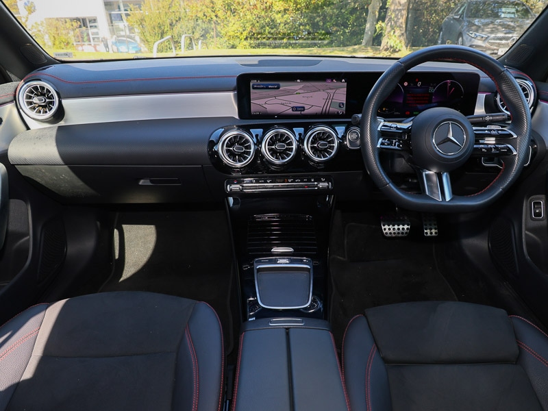 Used Mercedes-Benz CLA 2024 for sale - 76838543: Photo 2