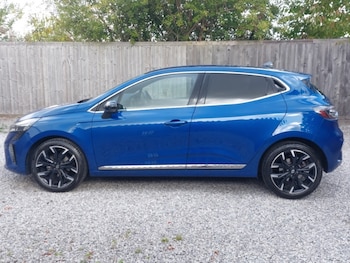 Used Renault Clio 2024 for sale - 76595069: Photo