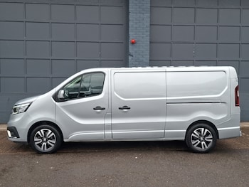 Used Renault Trafic 2023 for sale - 79549292: Photo