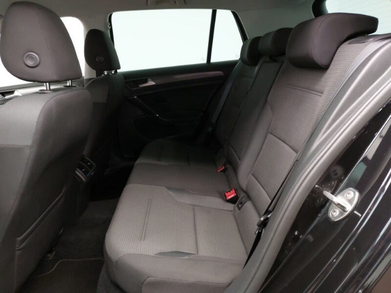 Used Volkswagen Golf 2020 for sale - 77875311: Photo 6