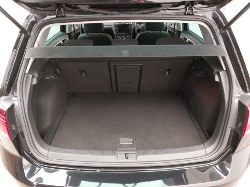 Used Volkswagen Golf 2020 for sale - 77875311: Photo 8