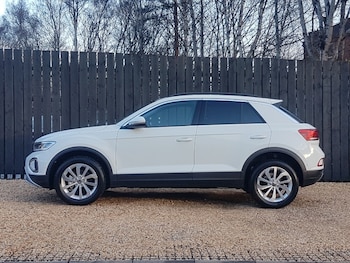 Used Volkswagen T-Roc 2025 for sale - 77012778: Photo