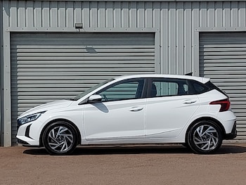 Used Hyundai i20 2024 for sale - 79219067: Photo