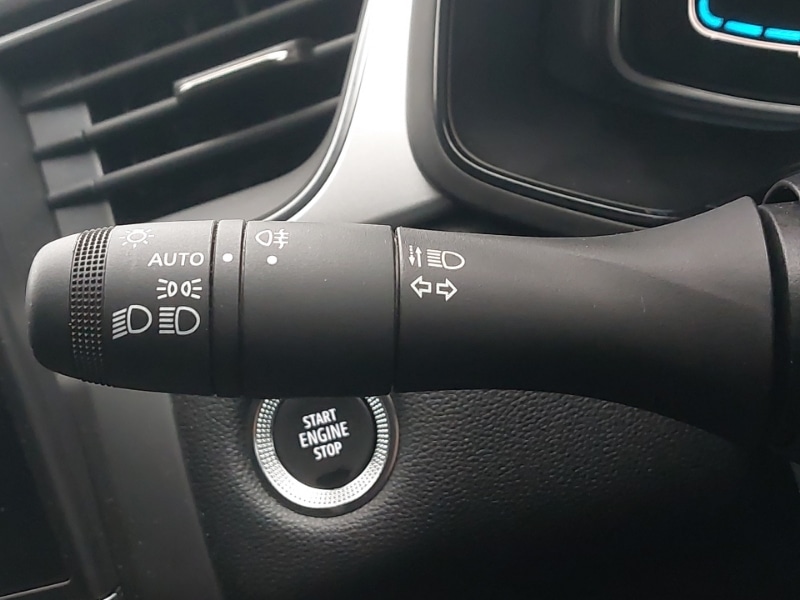 Used Renault Captur 2023 for sale - 77955815: Photo 12