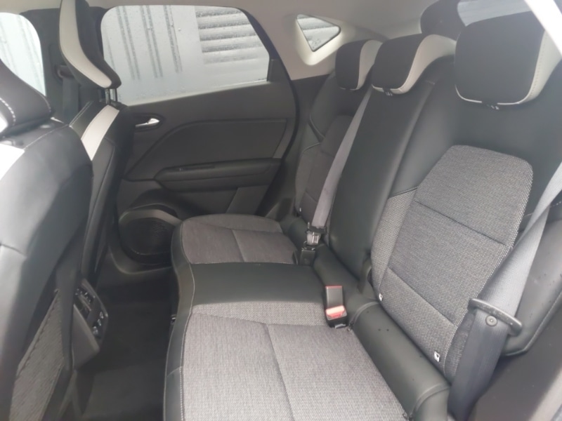 Used Renault Captur 2023 for sale - 77955815: Photo 6