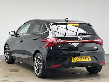 Used Hyundai i20 2023 for sale - 77414350: Photo