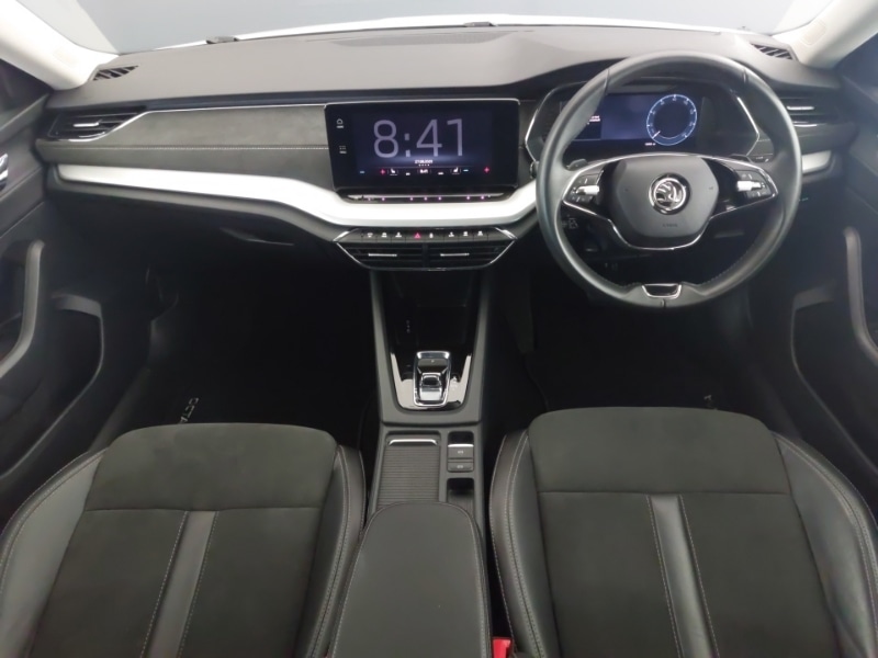 Used Skoda Octavia 2023 for sale - 76860898: Photo 2