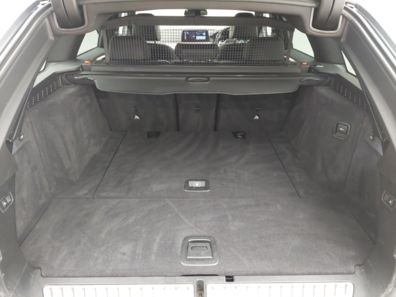 Used BMW 5 Series 2020 for sale - 77740635: Photo 8