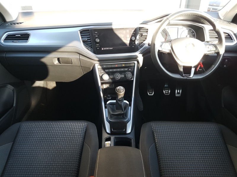 Used Volkswagen T-Roc 2022 for sale - 77956395: Photo 2